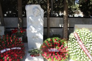 КОЛЛЕКТИВ ИНСТИТУТА ВОСТОКОВЕДЕНИЯ ПОЧТИЛ ПАМЯТЬ ВЫДАЮЩЕГОСЯ УЧЕНОГО-ВОСТОКОВЕДА АИДЫ ИМАНГУЛИЕВОЙ