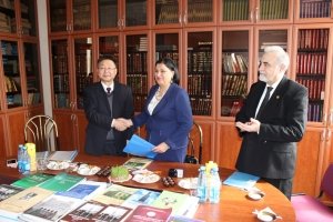 ПОДПИСАНО СОГЛАШЕНИЕ МЕЖДУ ИНСТИТУТОМ ВОСТОКОВЕДЕНИЯ И АКАДЕМИЕЙ ОБЩЕСТВЕННЫХ НАУК ПРОВИНЦИИ КИТАЯ ГАНЬСУ